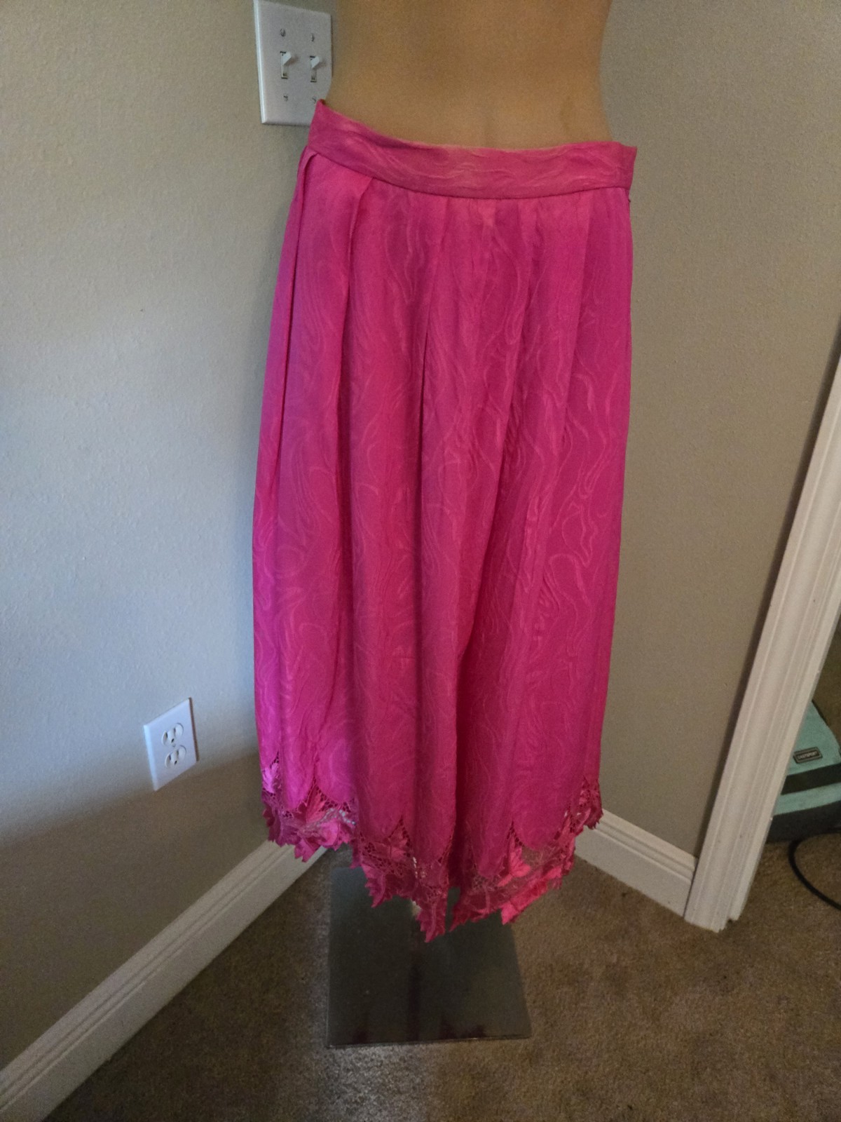 Vintage 80s Cloak of Many Colors Silk Skirt Set Pink Fuchsia Lace 2pc Faded Sz 8