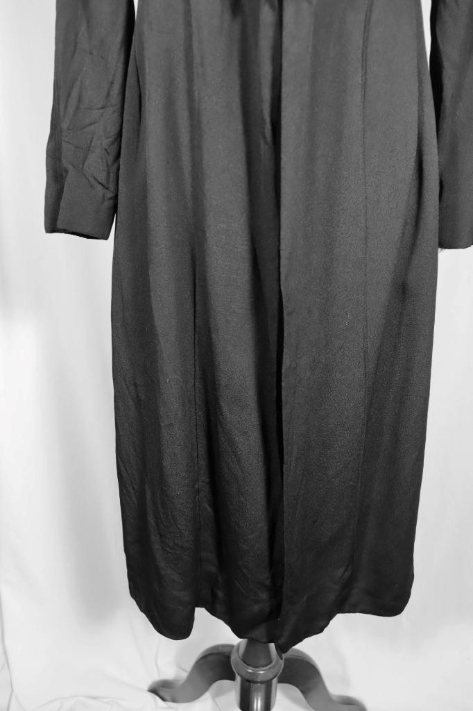 Rare Vintage French 1930’s Long Black Rayon Crepe Evening Coat Size Medium