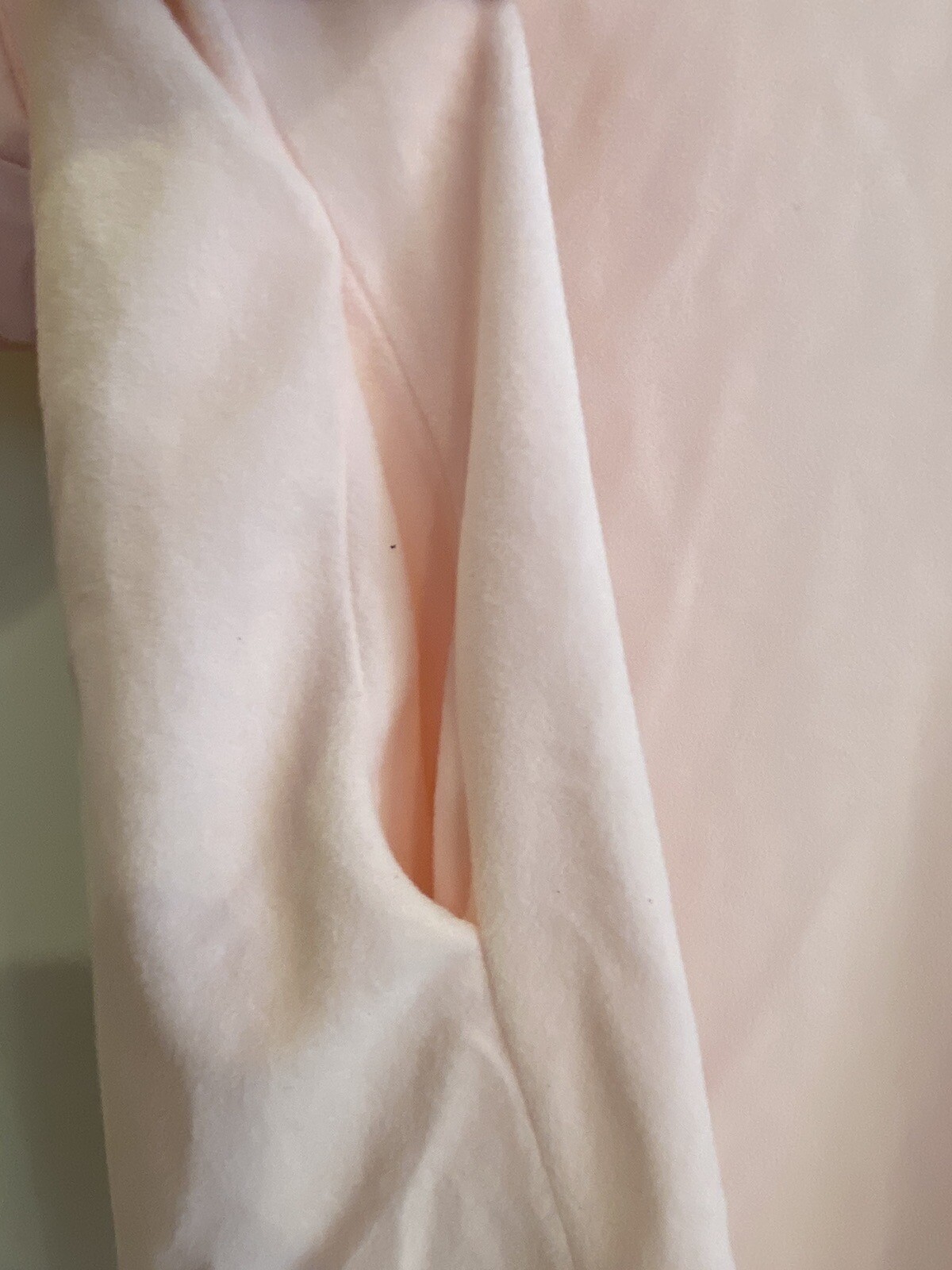 Vintage Gossard Artemis Robe Light Pink with Floral Applique Size 12 Made In USA