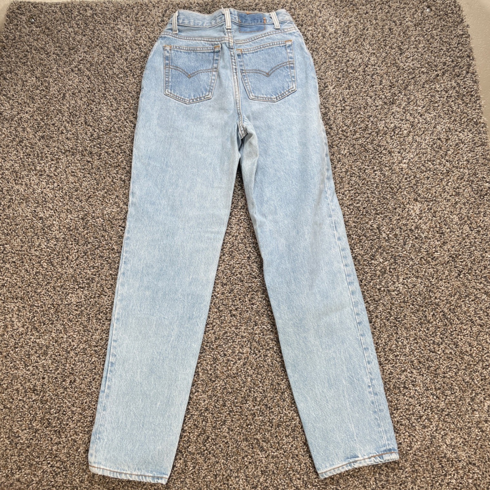 Vintage Levis Women’s 25×31 High Waisted Button Fly Jeans Light Wash USA Made