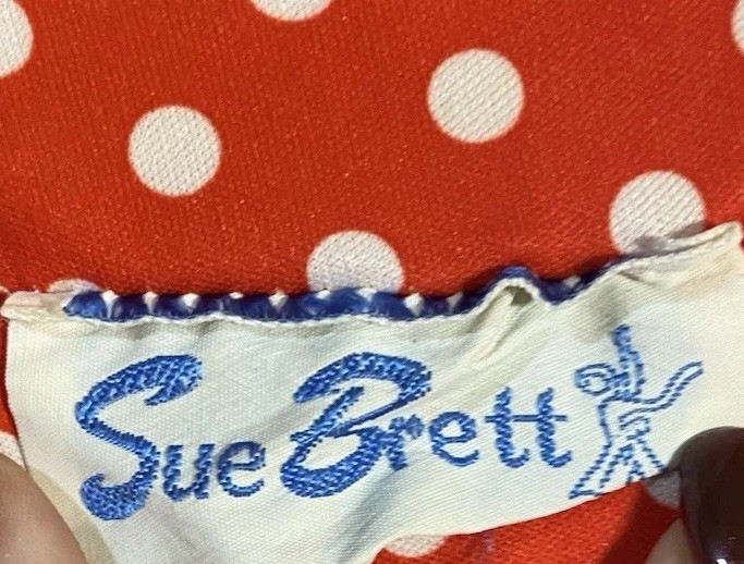 Vintage Sue Brett Red & White Polka Dot Dress M Pointed Collar Long Sleeve Retro