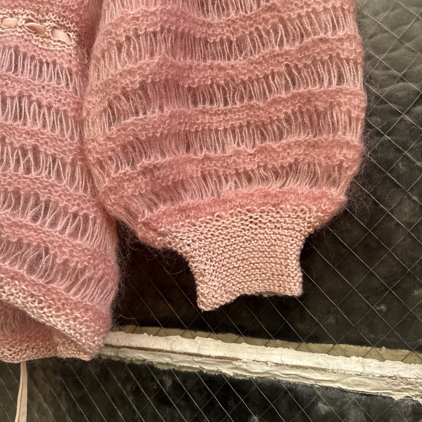 Vintage 1930s Pink Mohair Knit Wool Sweater Cardigan Balloon Sleeves Dress Top