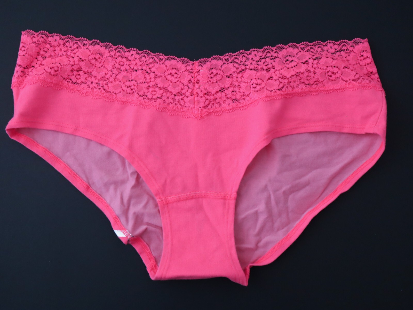 Vintage Victoria’s Secret PINK 2011 Lace Hipster Panties Size LARGE