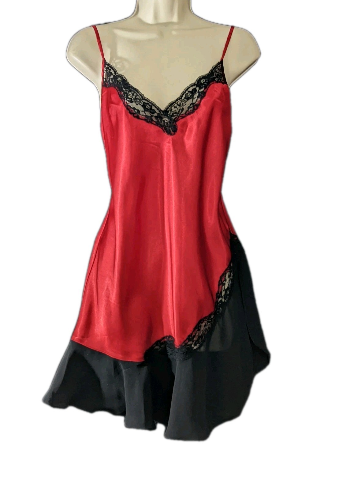 Vintage Secret Treasures Red Black Lace Lingerie Chemise Nightie Nightgown M