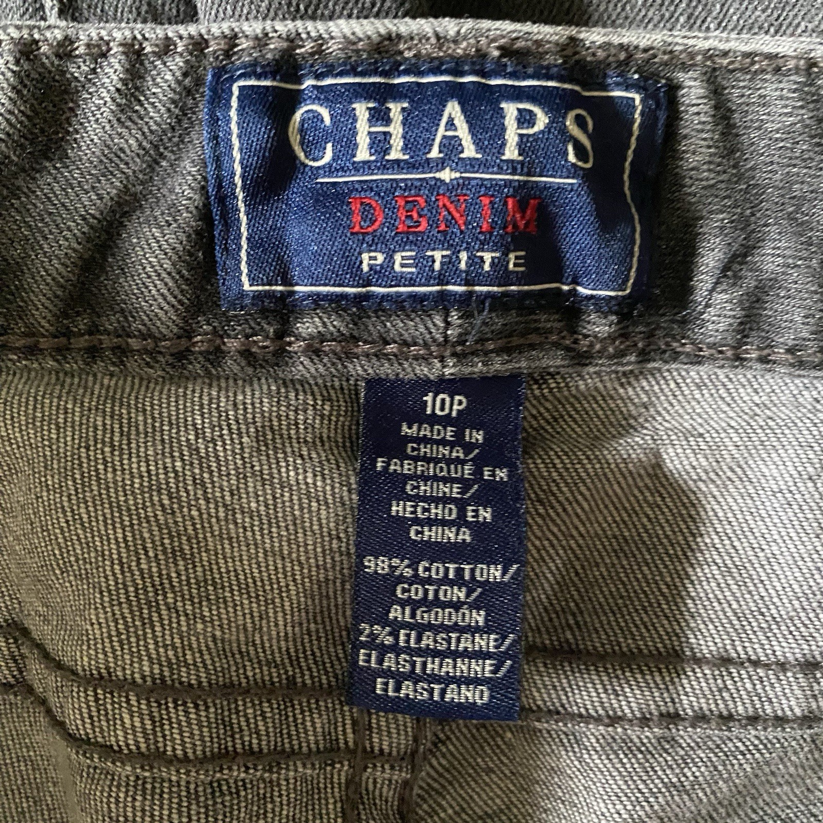 VIN Women’s Black Gray CHAPS Denim Petite Jeans Size 10P 28″ Inseam Cotton Blend