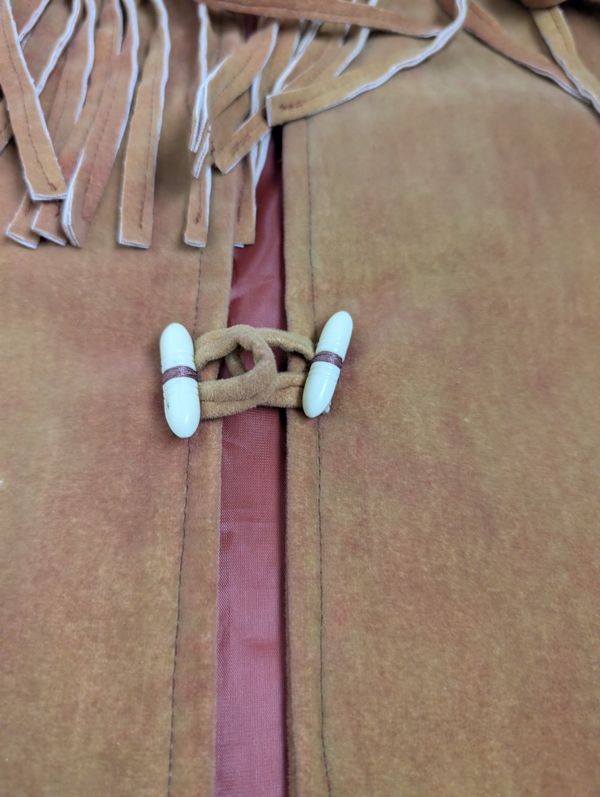 VTG Western Suede Fringe Jacket White Floral Applique Boho Toogle Coat 23×24