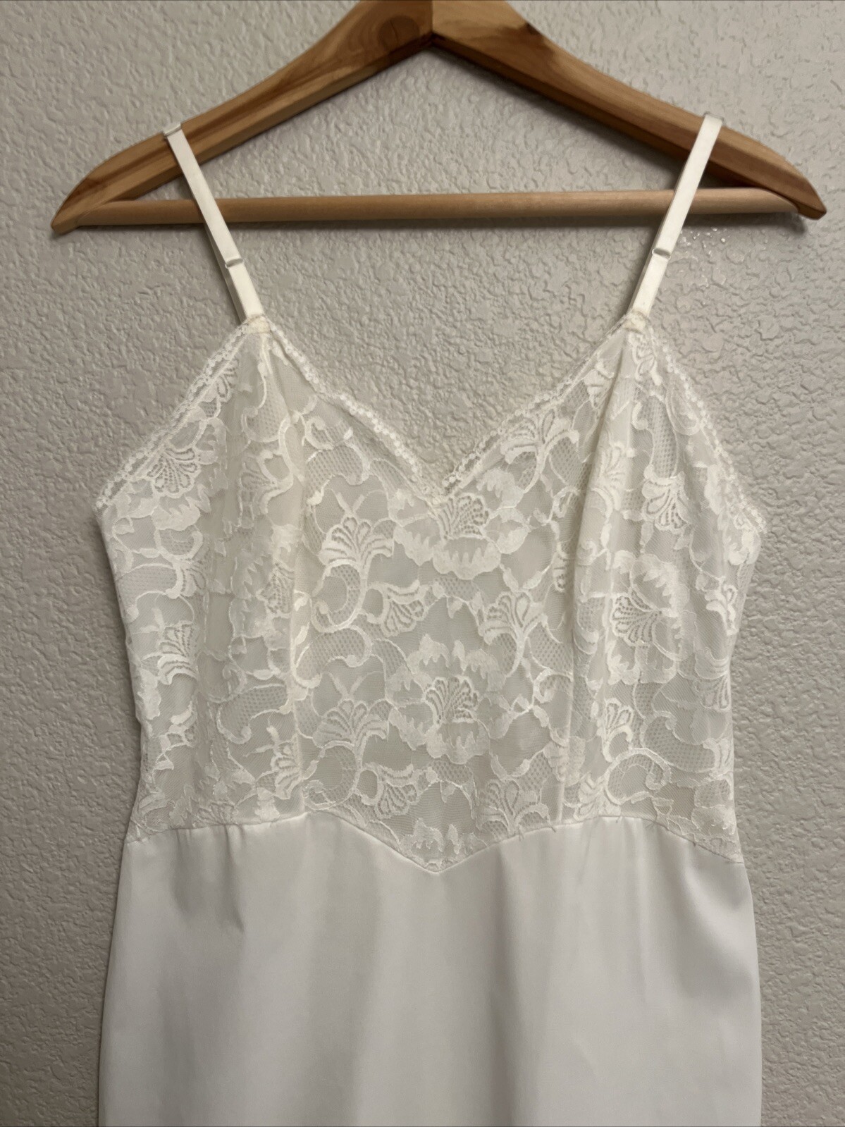 Vintage Lingerie Dress Slip Exquisite Lace Knee Length Ivory Quiet Luxury USA 34