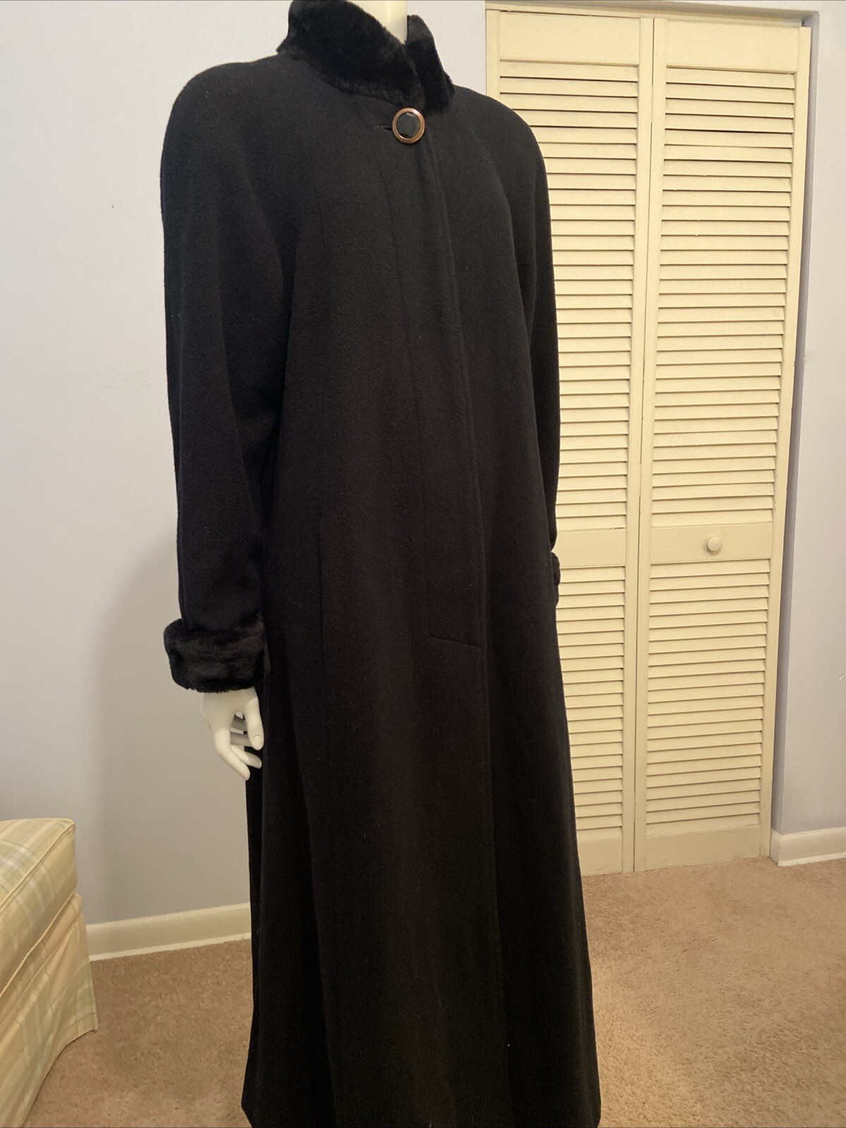 VTG TALBOTS Women’s Glam Long Black Coat Faux Fur Collar & Cuffs Pockets Lined 8
