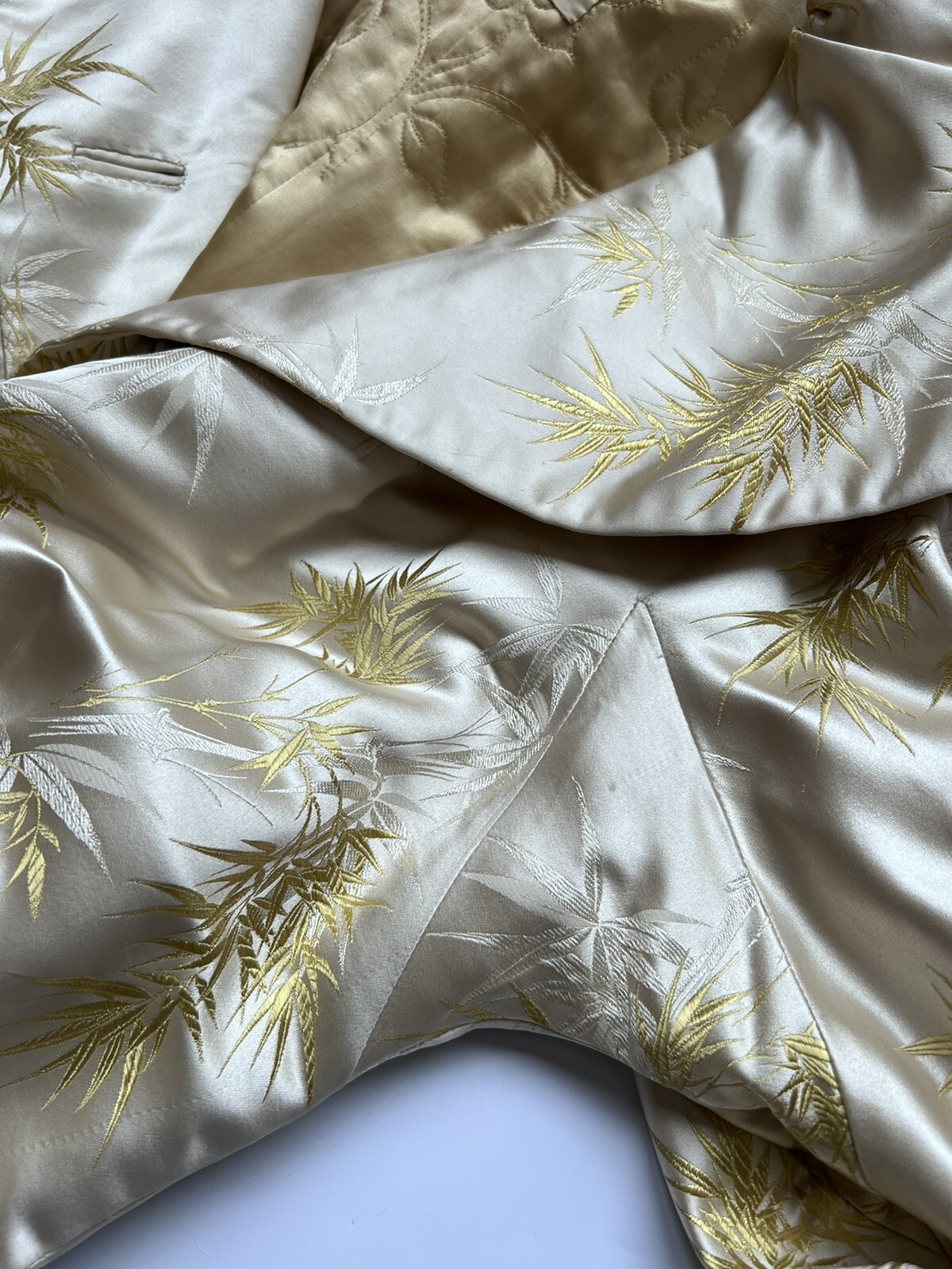 1950s Custom Sewn SATIN Ivory Swing Coat Embroidered Lining HONG KONG SZ M-L