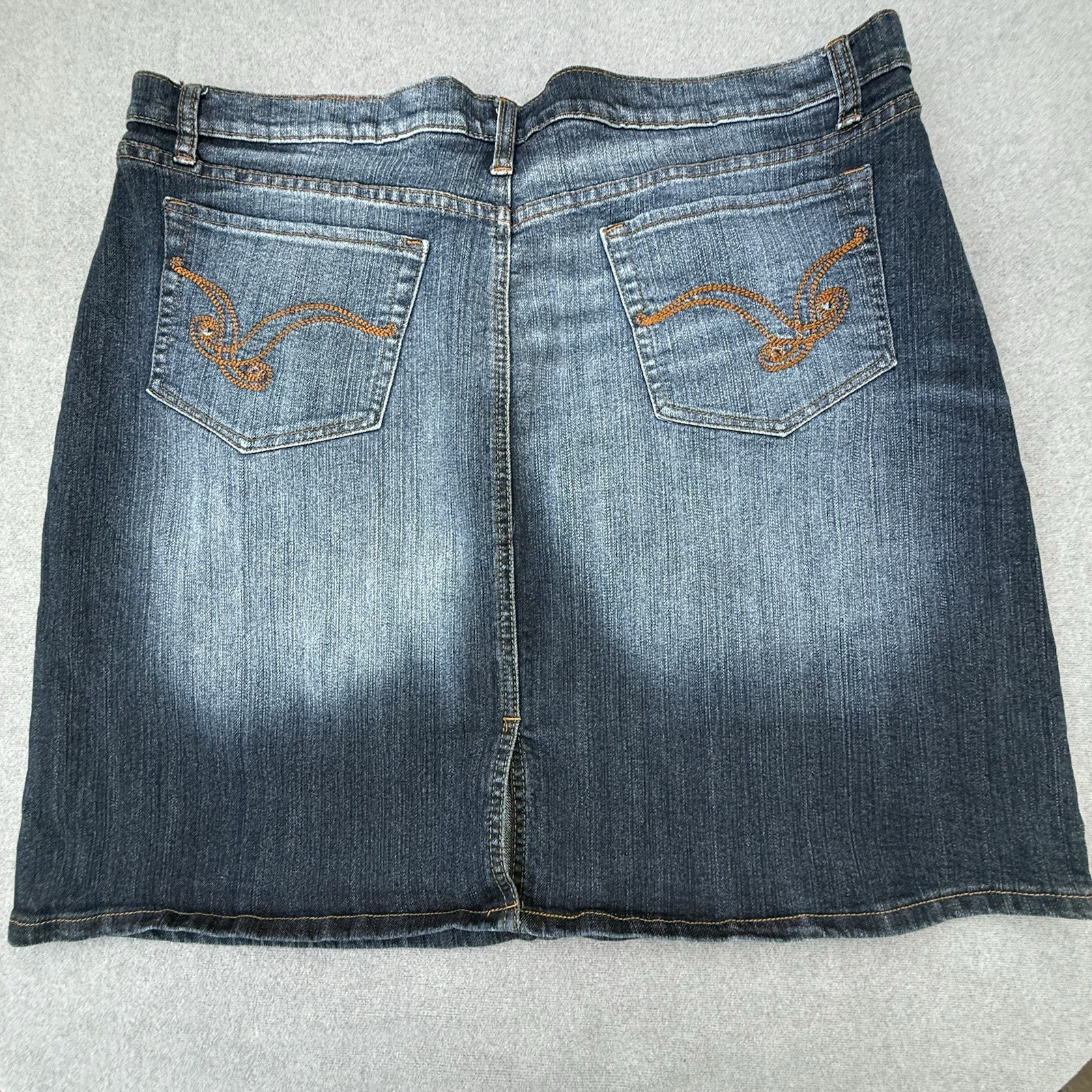 Quality Apparel Women’s Skirt Size 21/22 Jean Skirt Blue Denim