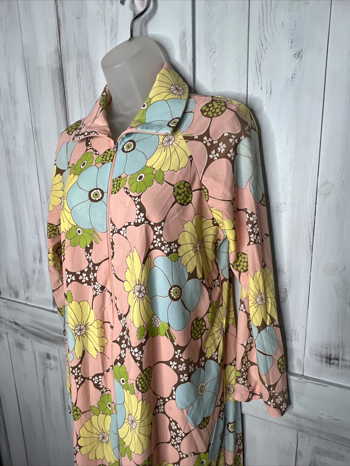 Vintage Leonora Retro Floral 100% Nylon Half Zip Robe Pocket Long Sleeve USA S