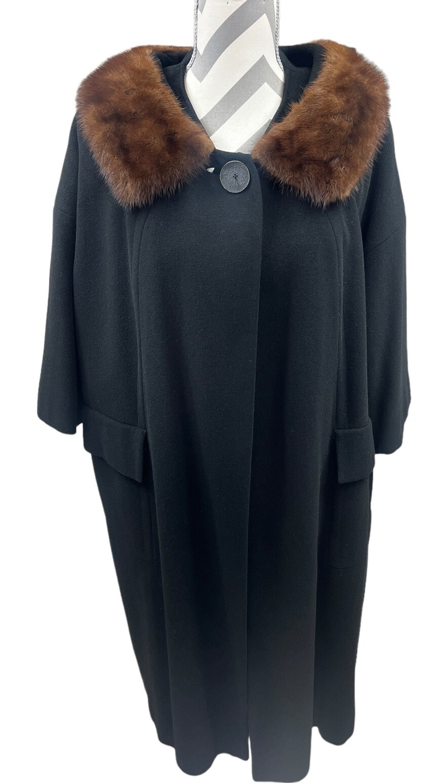 VTG Black Wool A-Line Swing Coat Scalloped Mink Collar Raglan Sleeves Jackie O