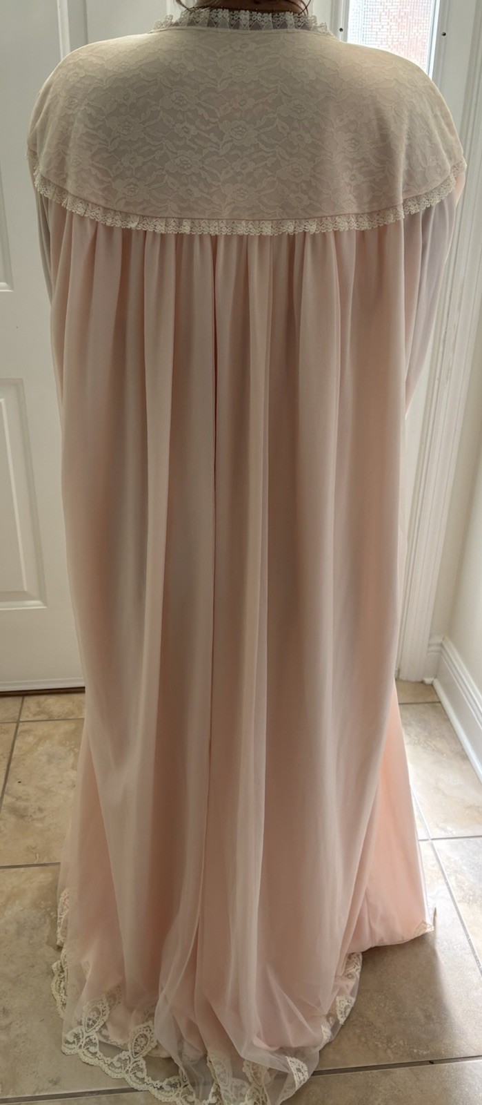 Vtg Pink Blush Evening Gown Lingerie Bridal Boutique Ivory rose Lace Detail