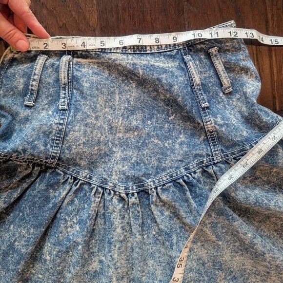 VINTAGE 80s 90s Acid Wash Blue Denim High Waist Western Flare Skirt