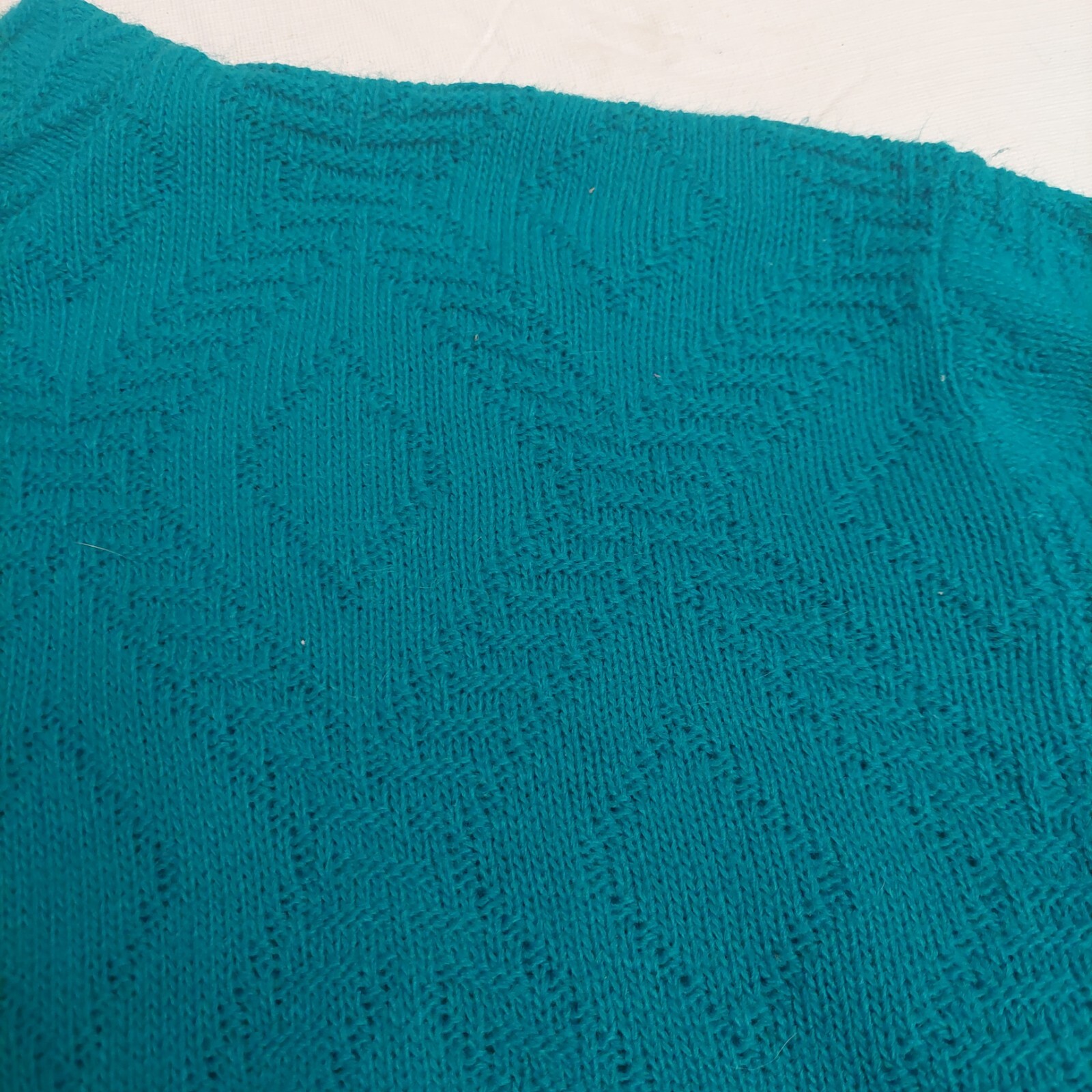 Adele Knitwear Vintage 80’s Teal Diamond Textured Knit Crewneck Sweater Size L