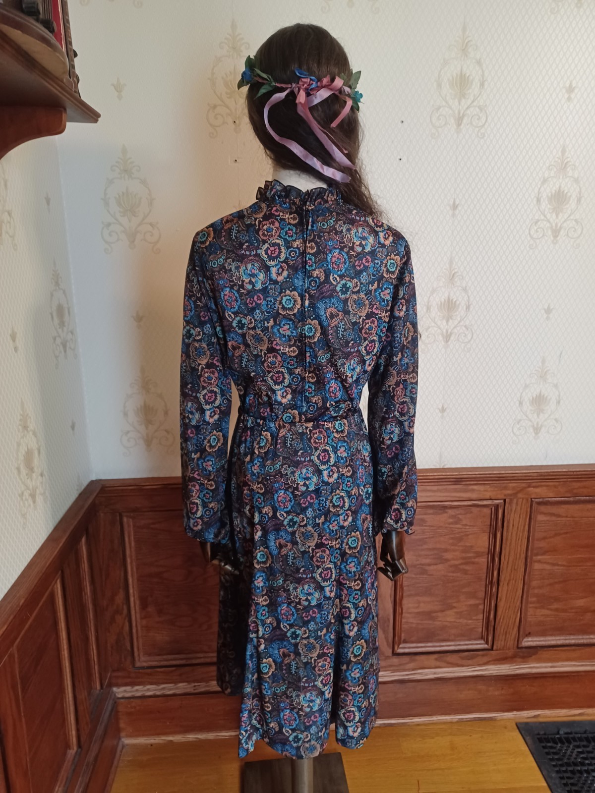 Vintage 1970s Blue Green Paisley Boho High Neck Victorian-Style 2 Piece Dress