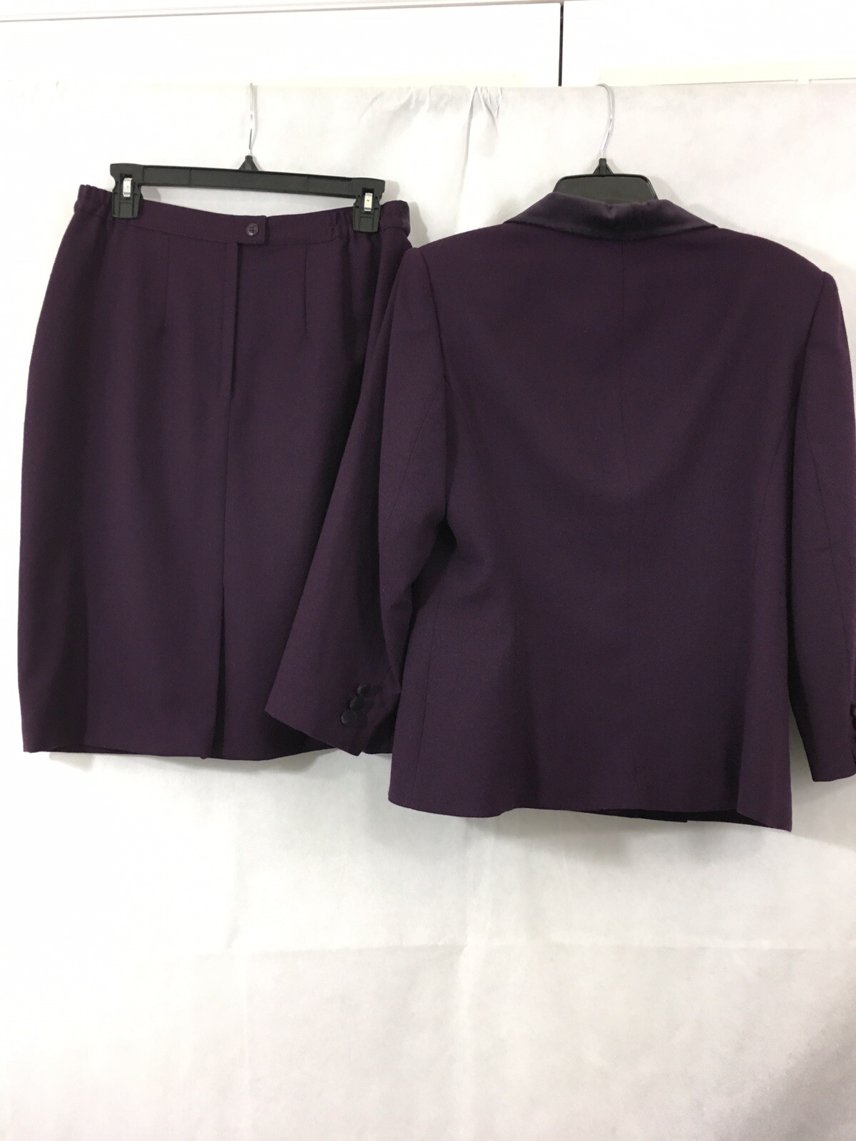 Vintage EMILY 100%Wool StretchWaist Pencil Skirt Jacket Velvet Collar Woman’s 12