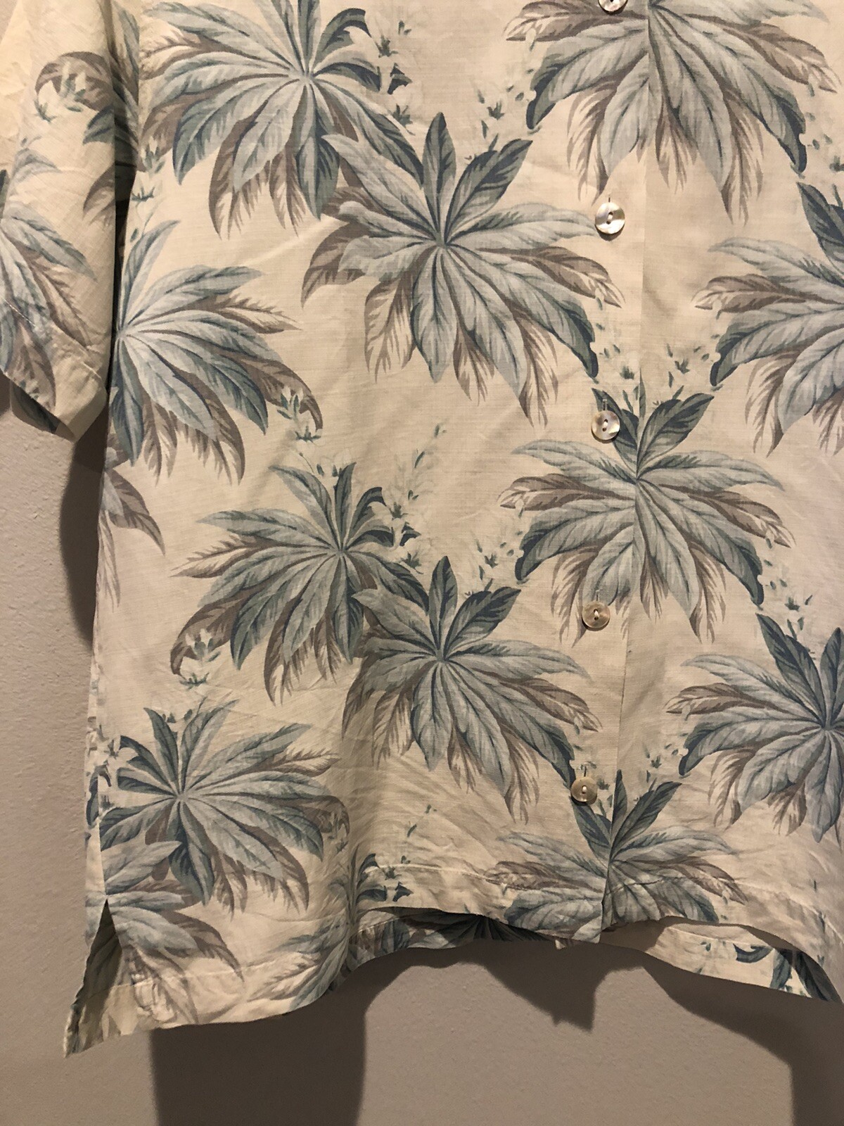 VTG Tommy Bahama Shirt Womens Medium Floral Silk Camp Hawaiian Nautical Coastal