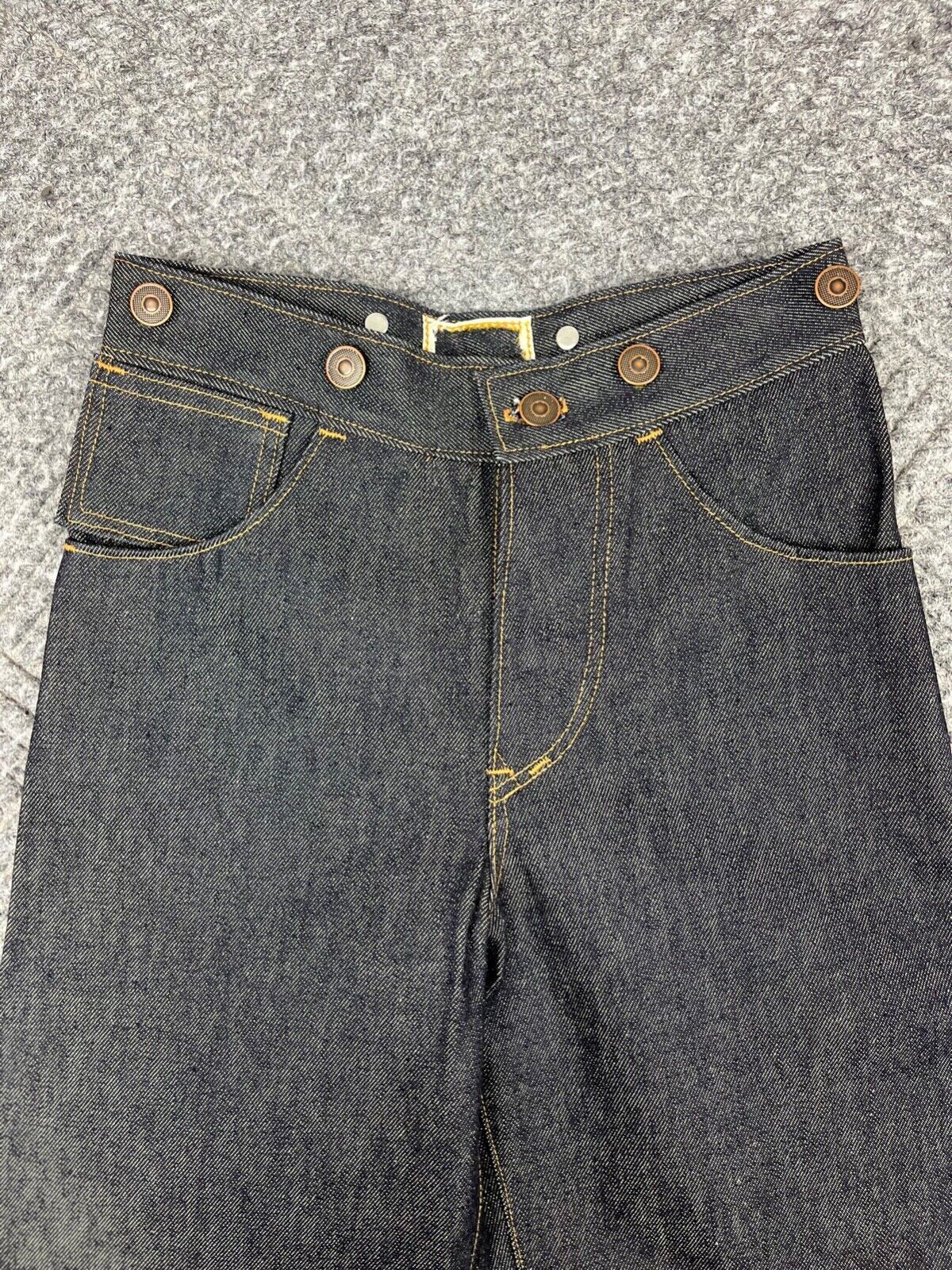 Vintage 90’s Selvage Denim Jeans 24×33 Buckle Back Suspender Buttons NOS