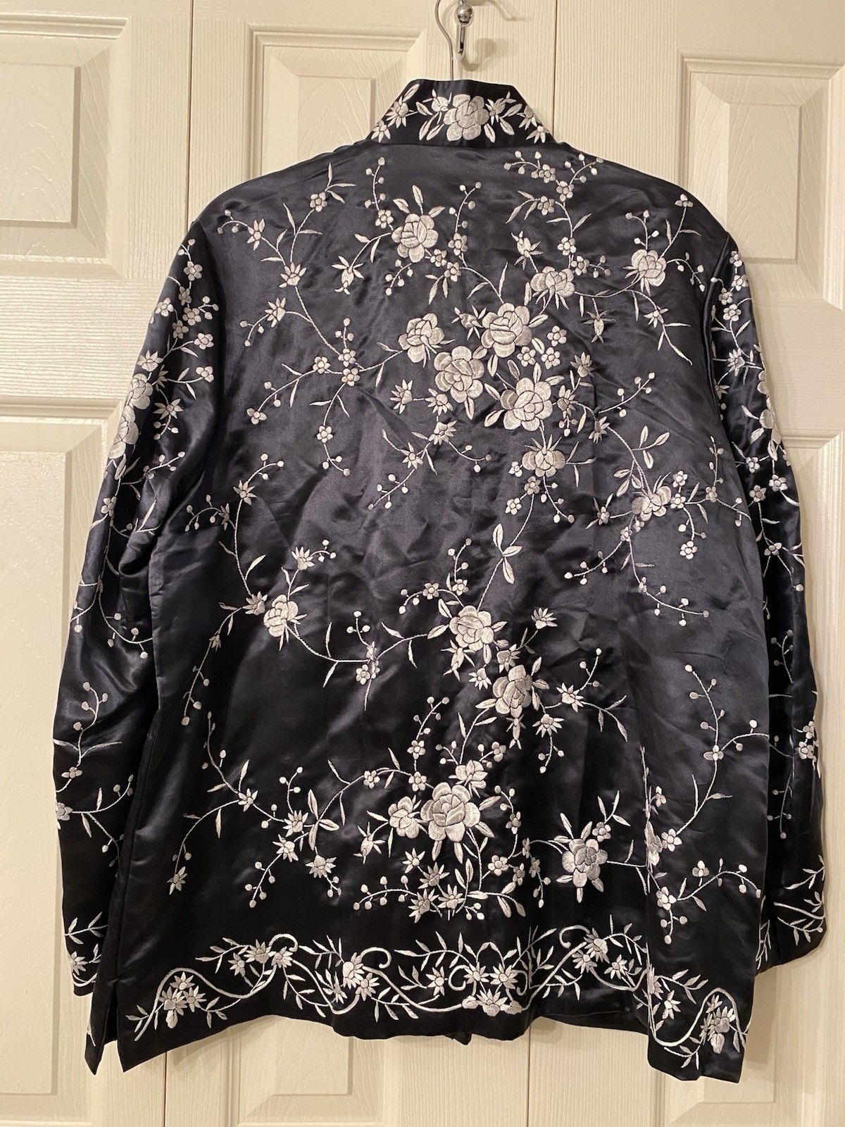 Vintage Brownstone Studio New York Silk Embroidered Chinese Tang Jacket Mandarin
