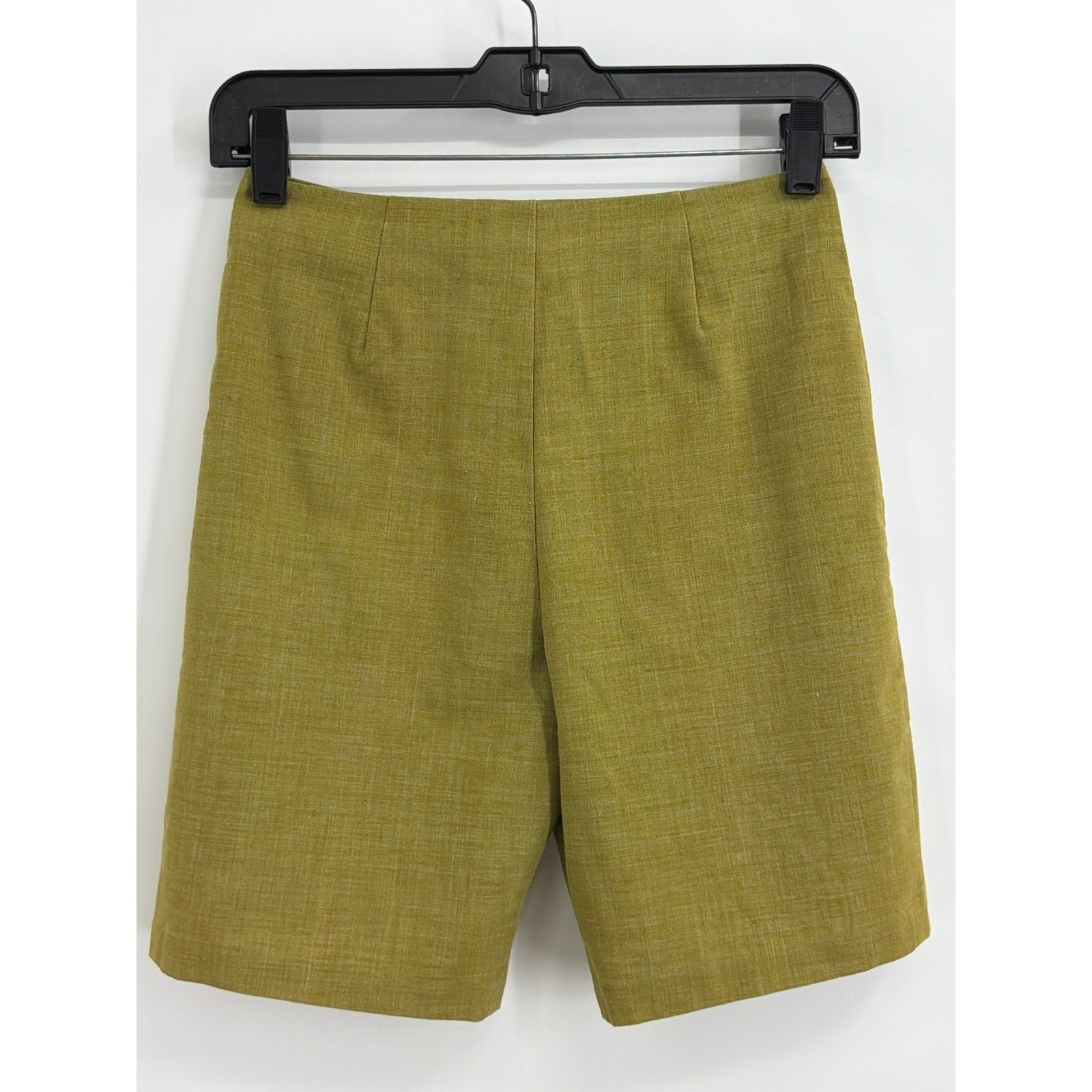 Vintage Chartreuse High Waisted Shorts Sage Green Textured Linen Retro 26″Waist