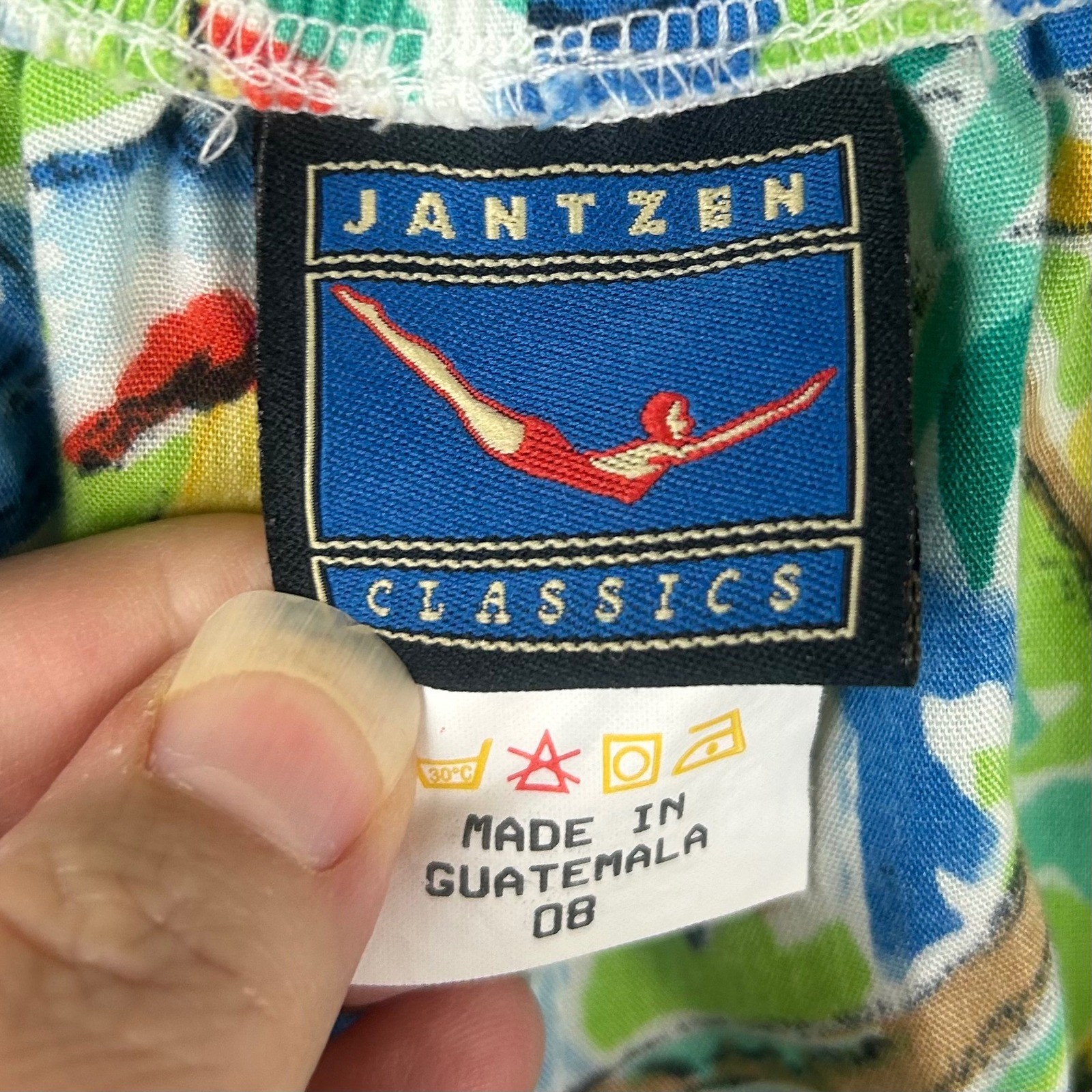 Vintage Jantzen Classics Tropical Island Print Shorts Green 90s High Waist 4