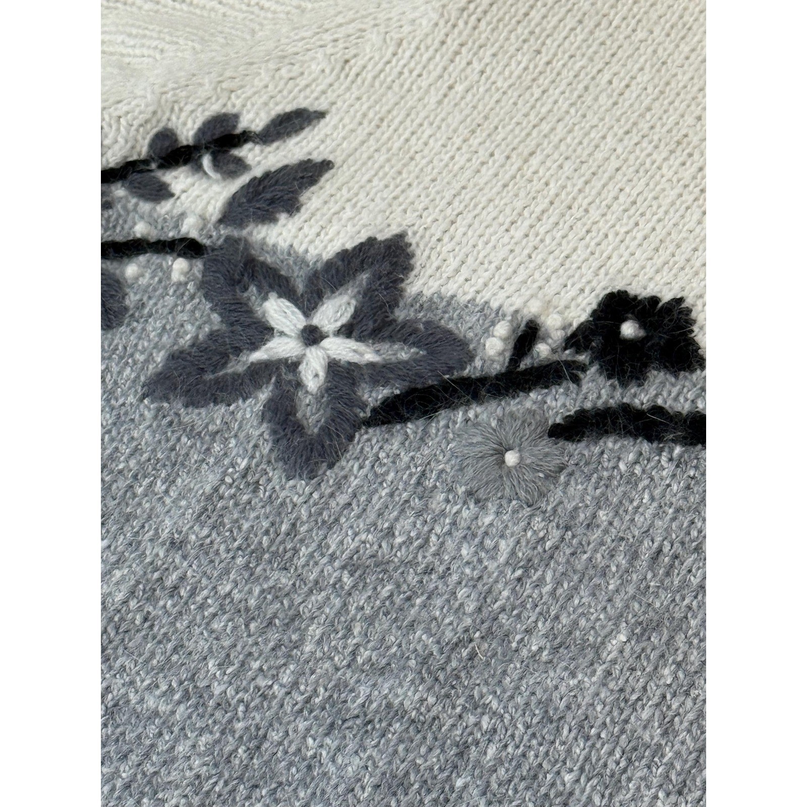 VTG 90s Mock Neck Sweater Embroidered Angora Lambswool Silk Blend size medium