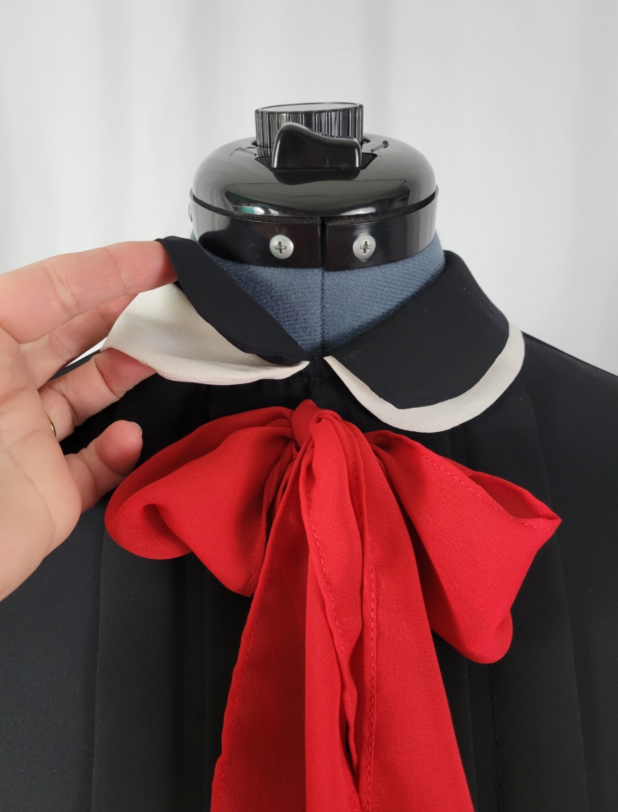 Vintage You Babes 2 Black Shift Dress w White Undercollar & Red Tie Size XS/S?