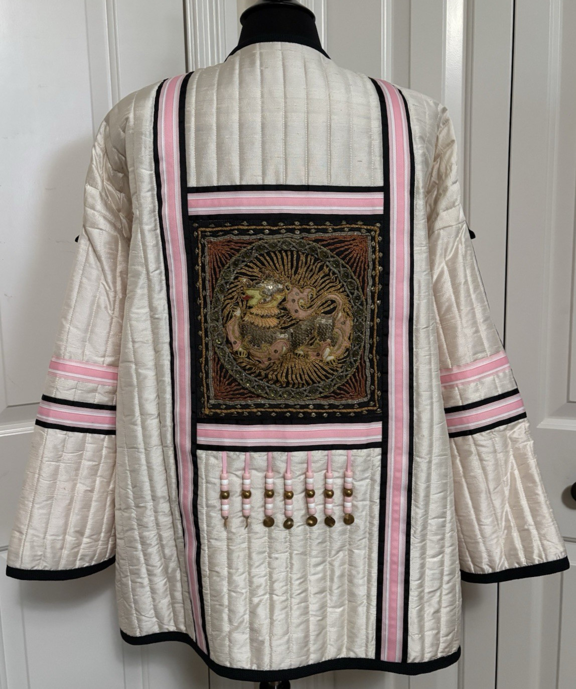 Vintage Burmese Kalaga Tapestry Chinthe Figure Silk Padded Jacket Neil’s Apparel