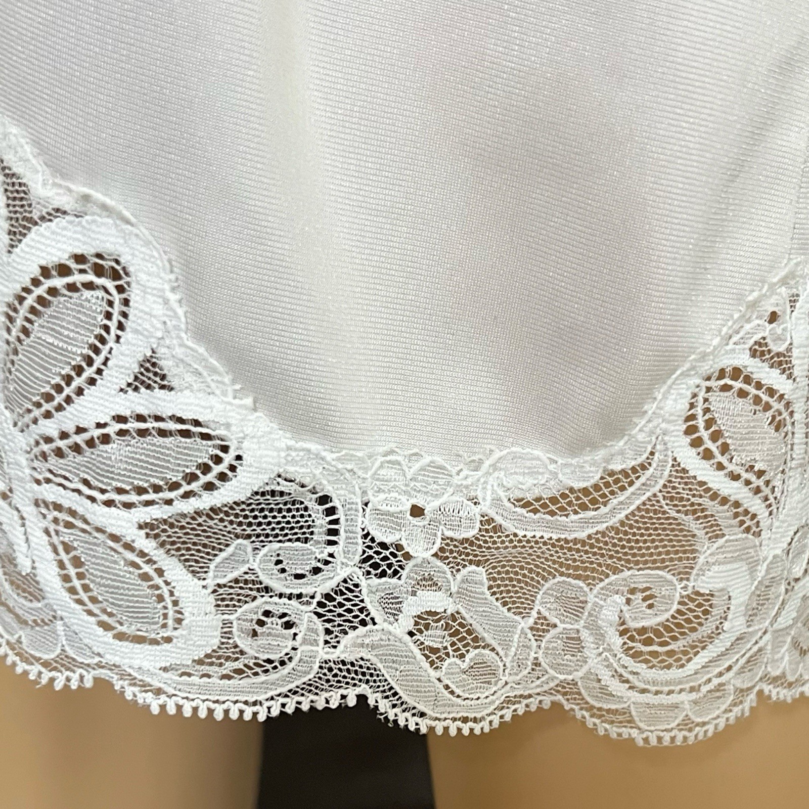 Vintage Shadowline Lingerie Dress Womans 70s Intimate Ivory Lace Slip – 34