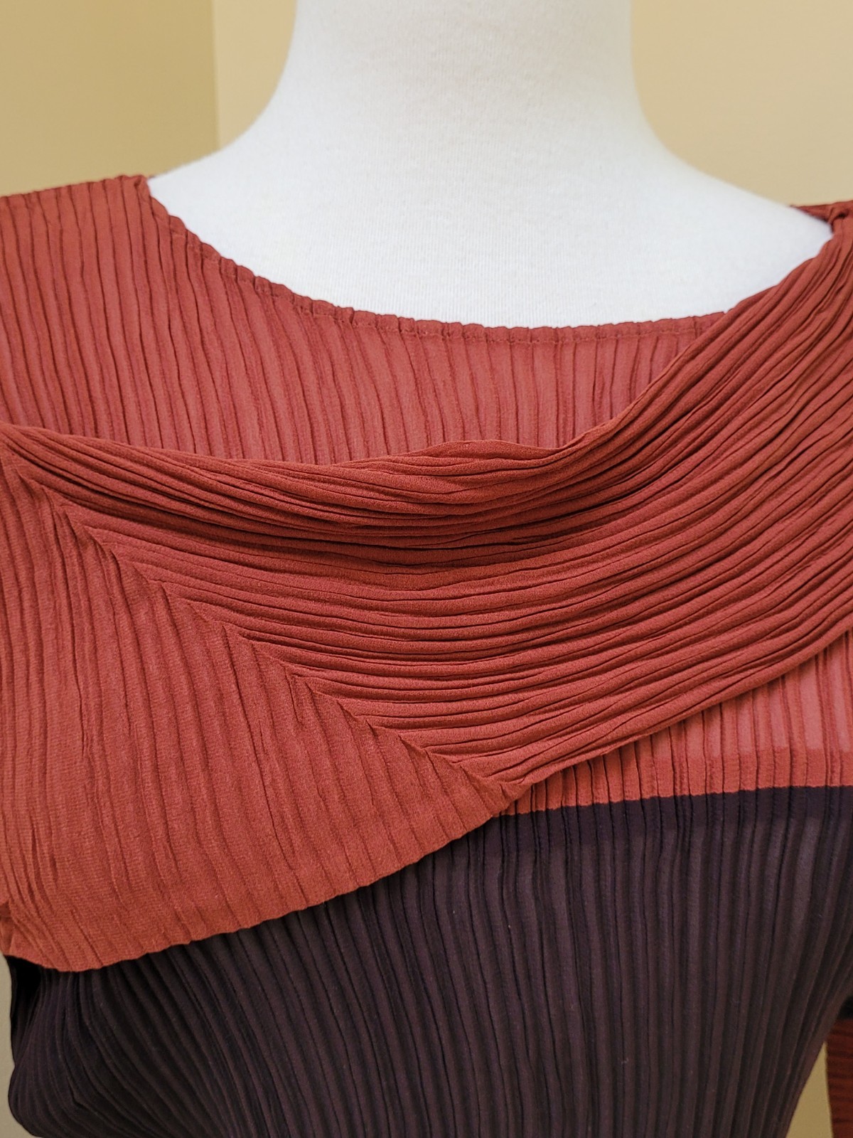 RARE Issey Miyake Pleated Dolman Sleeve Color Block Blouse Top Rust Brown Black