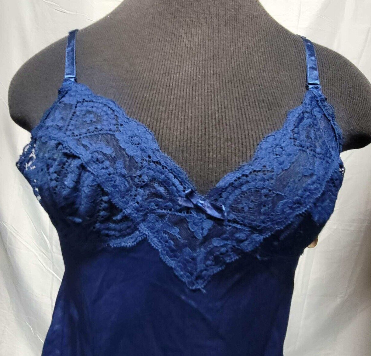 Blue Slips Vintage Bestform Size 32 Camisole & Slip Set Nylon & Lace Style 1318