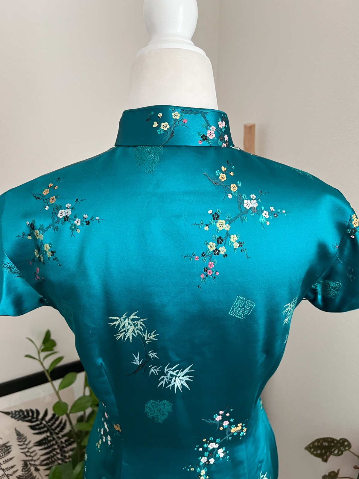 Vintage 1960’s Silk Blue Green Hue 60s Cheongsam Qipao Dress Floral Embroidery