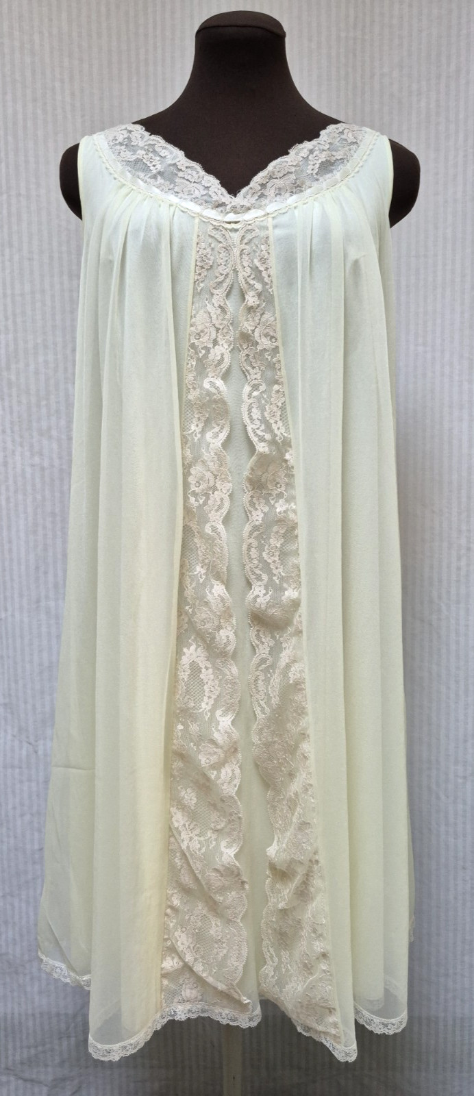 Vintage SHADOWLINE Yellow Nylon Chiffon & Lace Nightgown Nightie – Size M – EUC