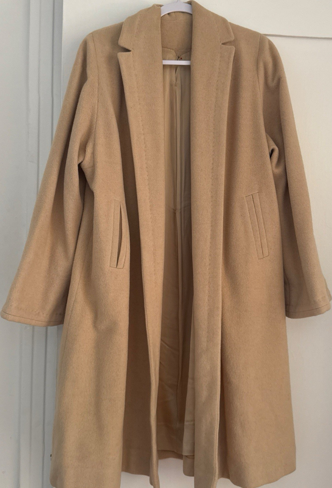 Einger 100% Cashmere with Silk lining Beige Women’s Vintage Coat Elegant Style