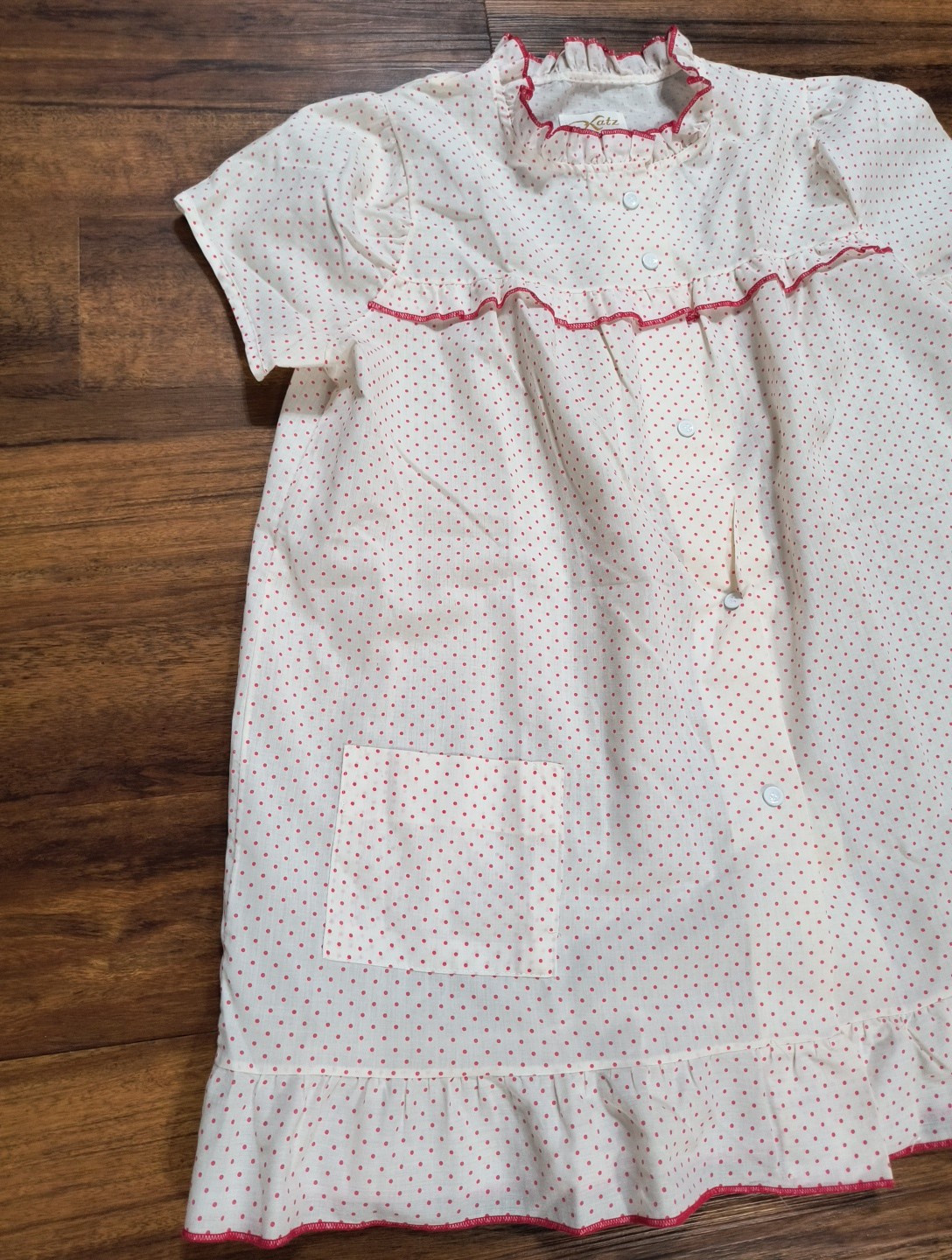 Vintage Katz Button Up White With Red Polka Dot Pajama Top Medium?