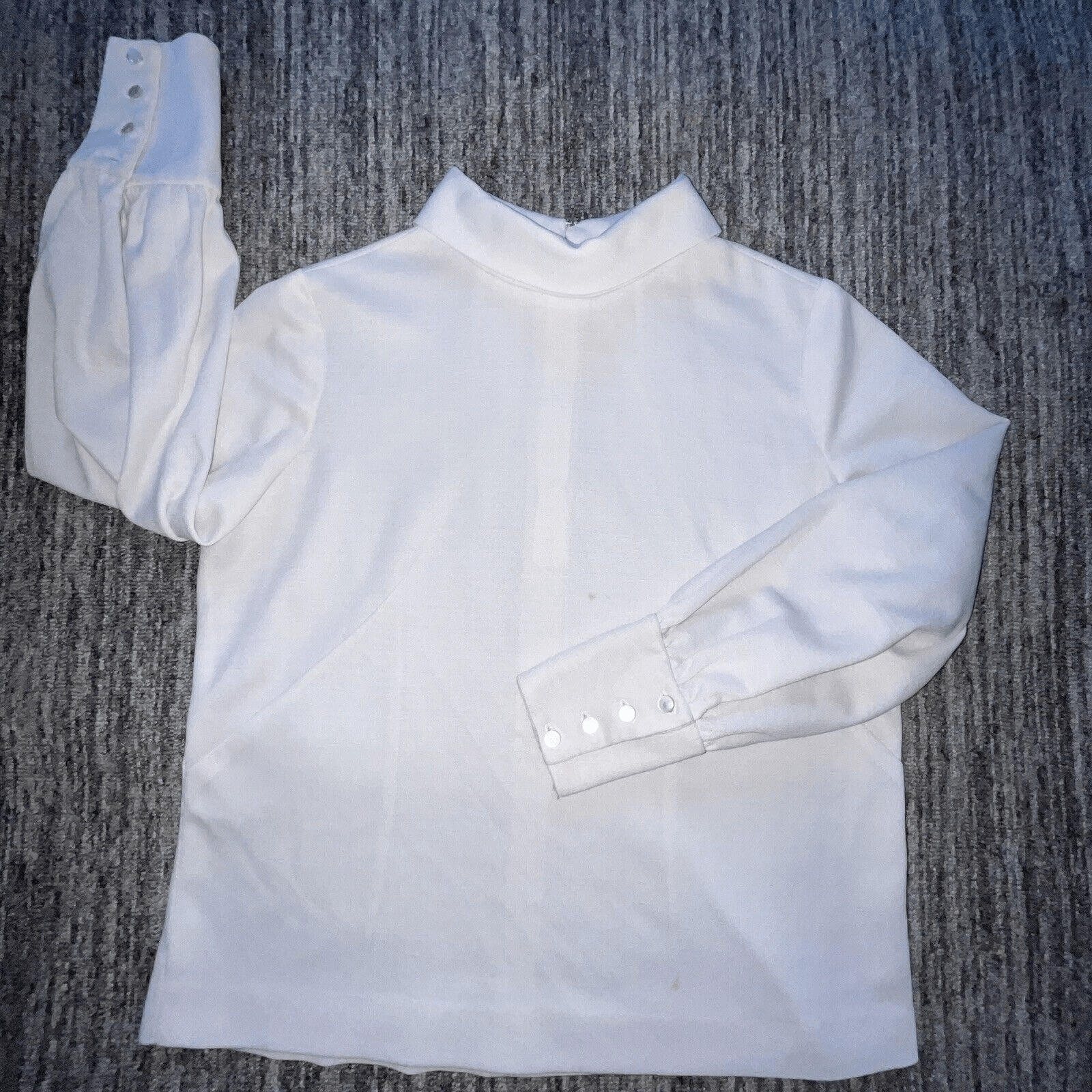 VTG Women’s Size 14 White Shirt Mod 1960s Office Crepe Long Cuffs Costume Flaws