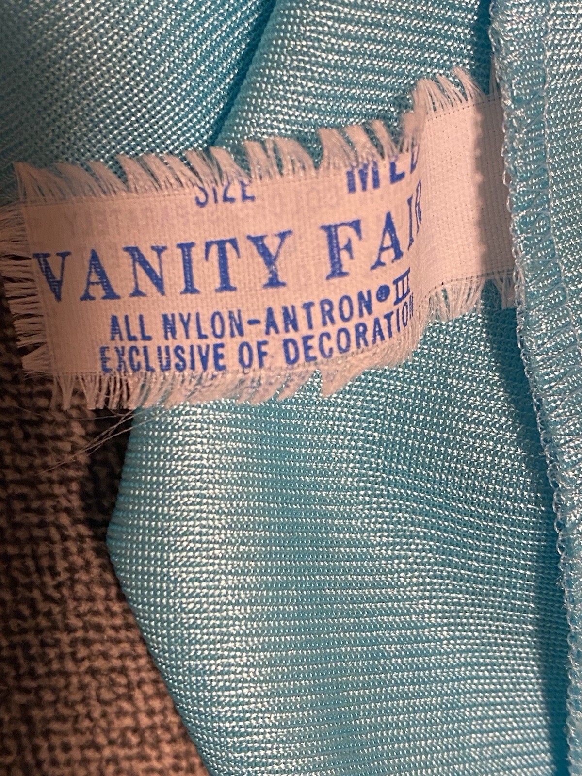 VTG 60’s VANITY FAIR TURQUOISE BLUE W/ QUILTED YOKE BUTTON DOWN LONG ROBE SZ M