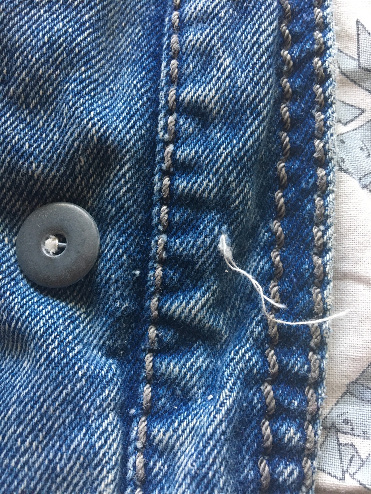 NO! Vintage Jean Jacket Insulated Pockets Belt Geometric Women’s Medium M BAGGY