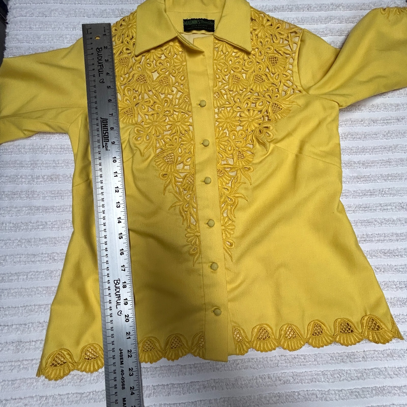 Vintage Magnin’s Julia Ahorro Womens Top Grandmacore Floral Yellow Blouse Shirt
