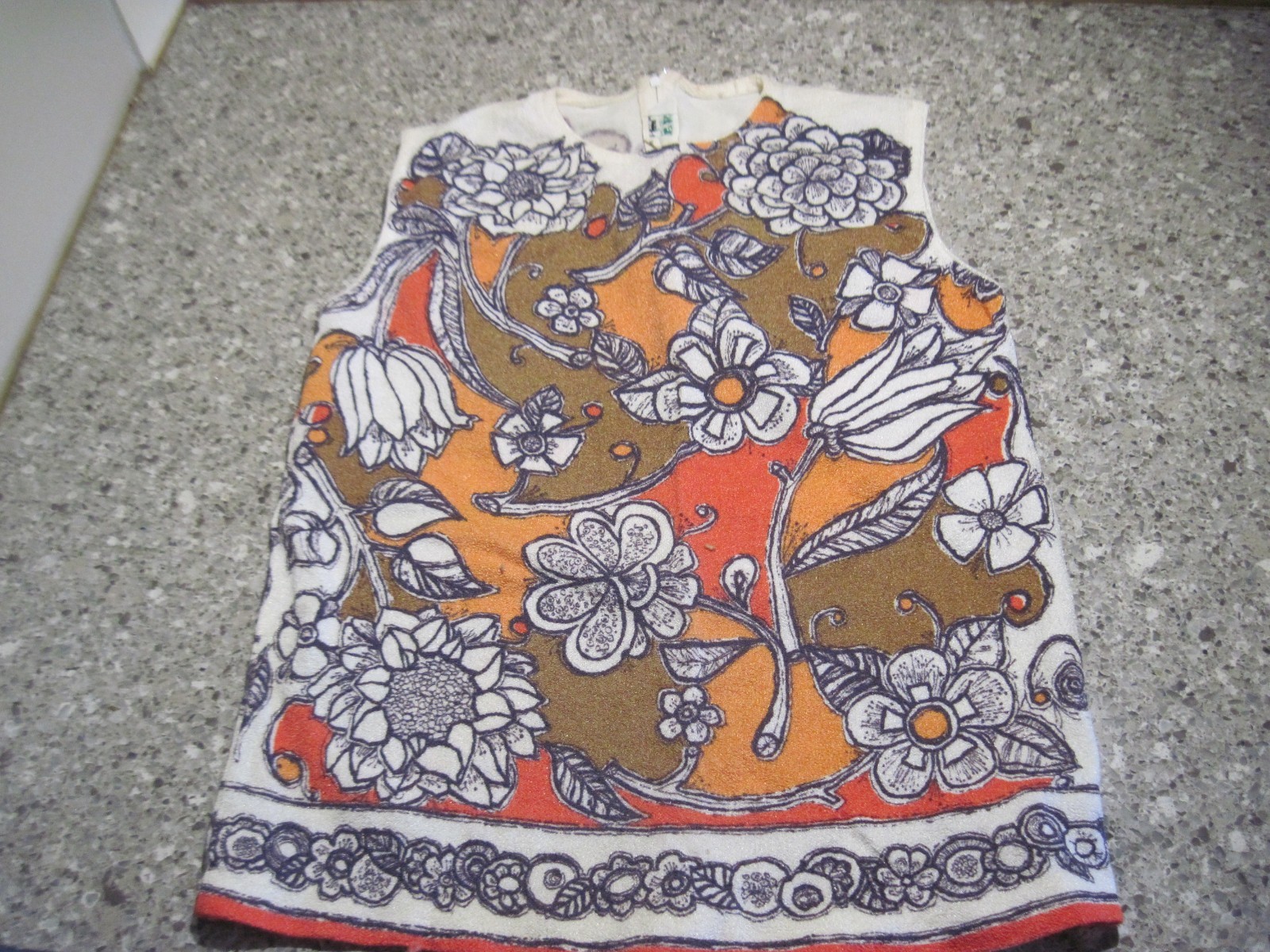 Vintage Textured Knit Sleeveless Zippered Woman’s Jersey Made In Hong Kong EUC