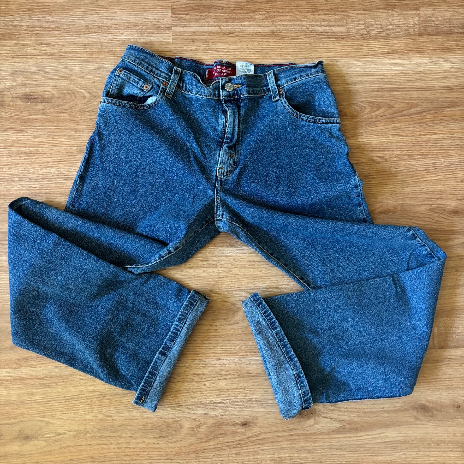 VTG Levi’s 550 Relaxed Boot Cut Stretch Y2K Women’s Sz 30 Med Wash Western Boho