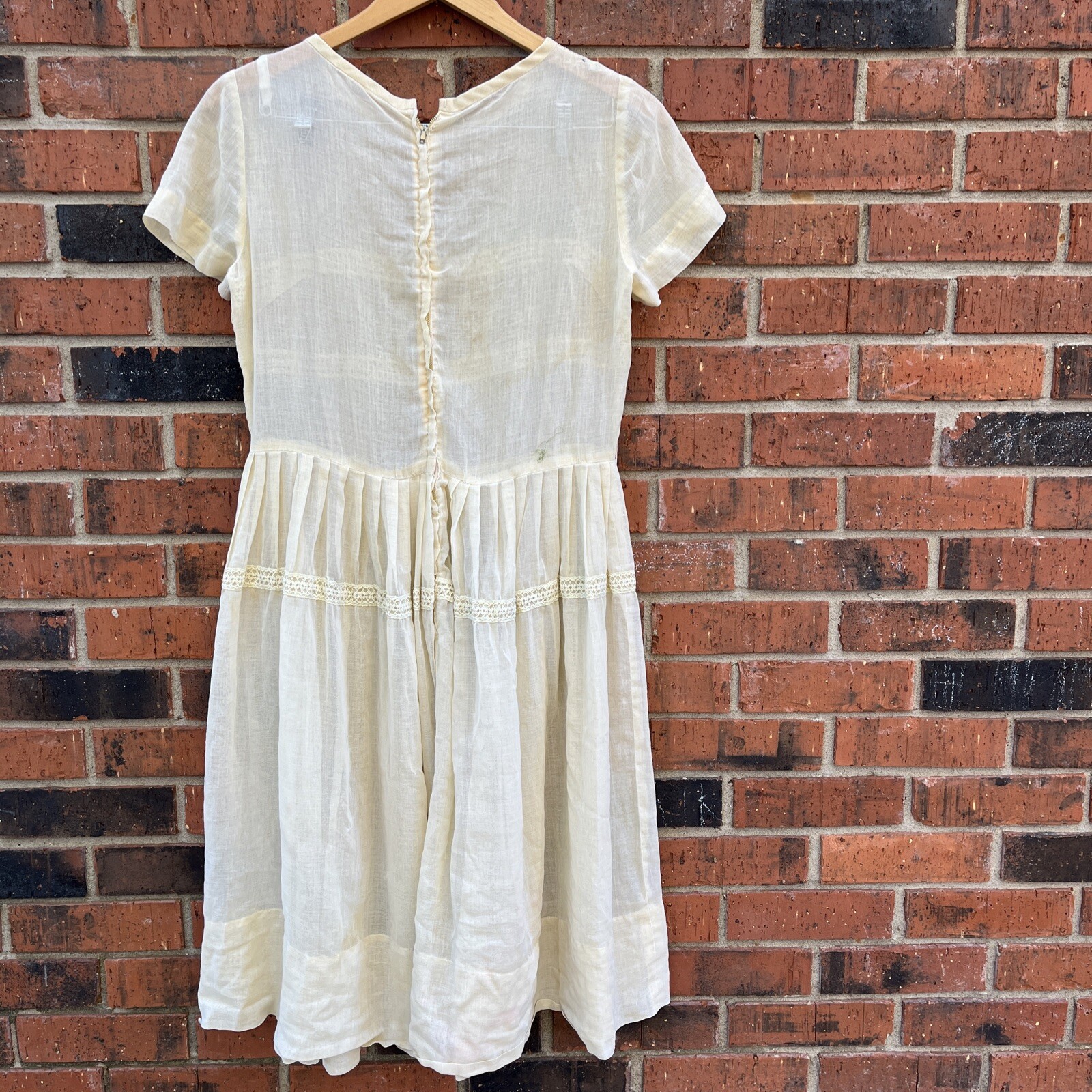 Vtg 50s 60s Sheer Rockabilly Shirtwaist Fit Flair Day Dress M/L