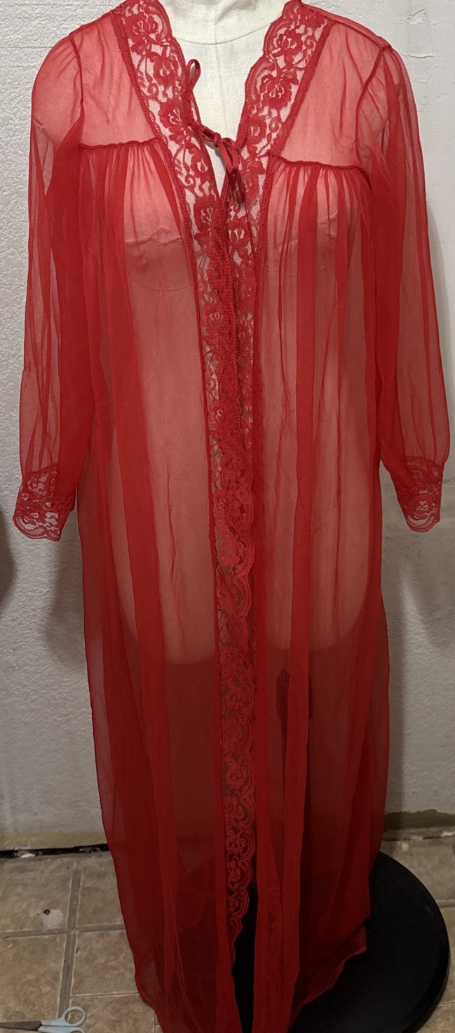 Vintage Glencraft Lingerie Red nylon and lace lingerie nightgown #0012