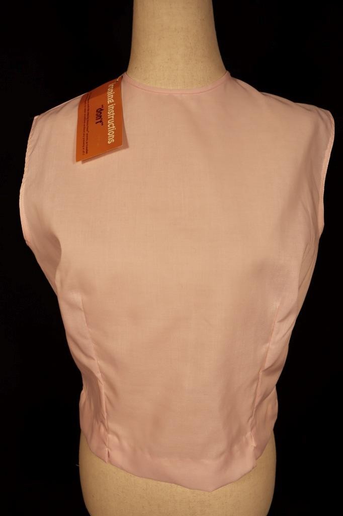 Vintage Deadstock 1960’s Pink Poly Blouse Size 40″ Bust Excellent Condition