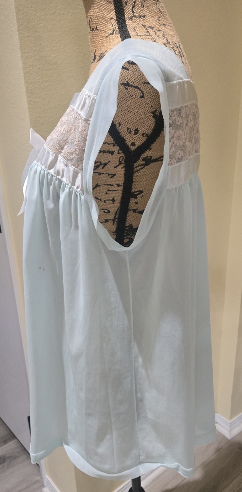 4 Pc Vintage Silky Nightgown Sleep Lingerie Lot Sz Medium