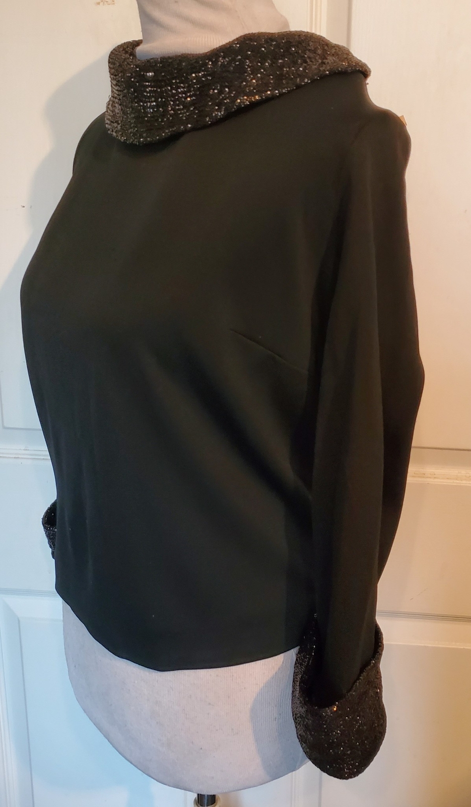 Vintage 70s Black Polyester Knit Top Lurex Collar & Cuffs B42