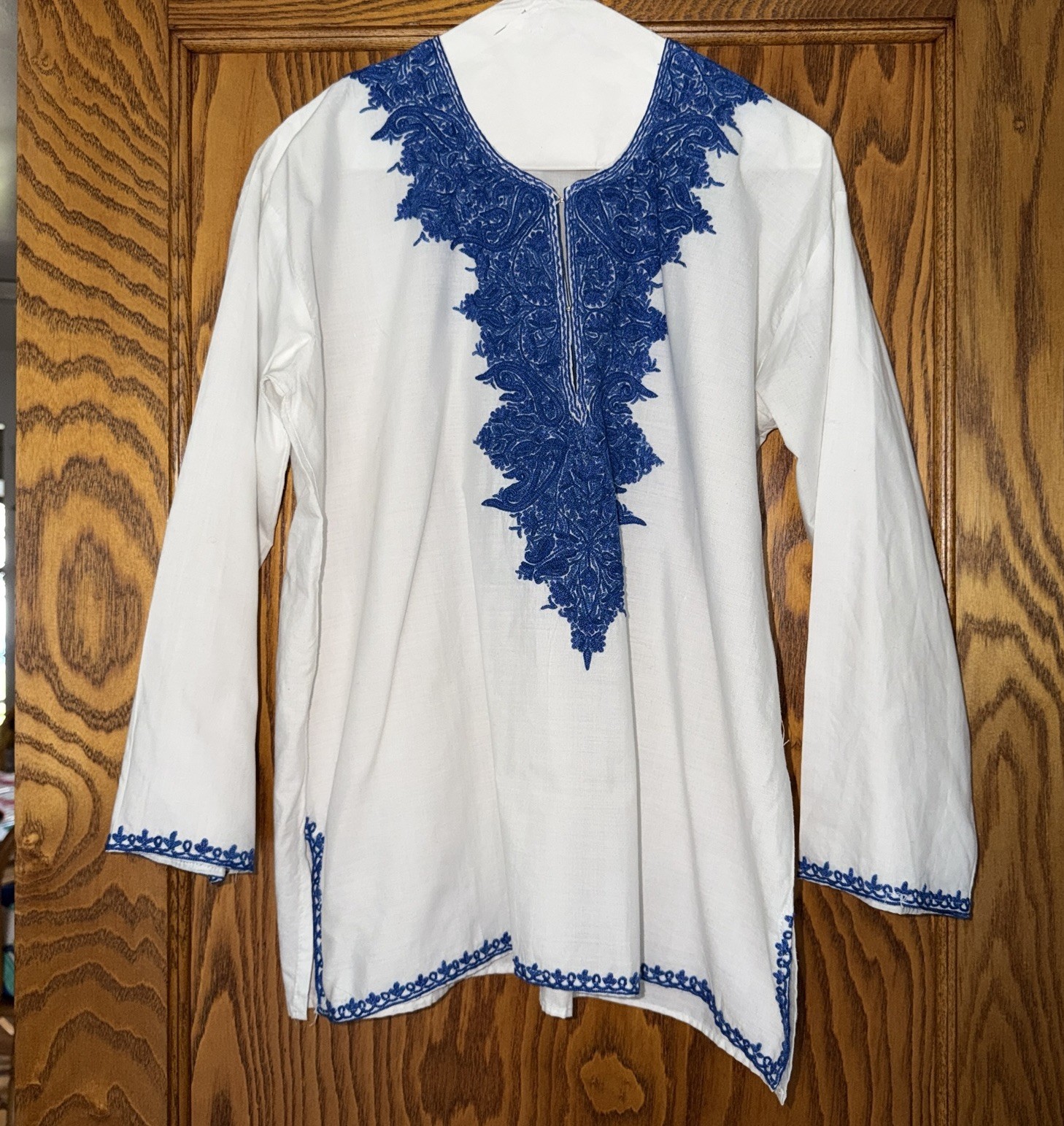 Vintage White Lightweight Linen Blue Embroidery Island Hippie Tunic Top medium