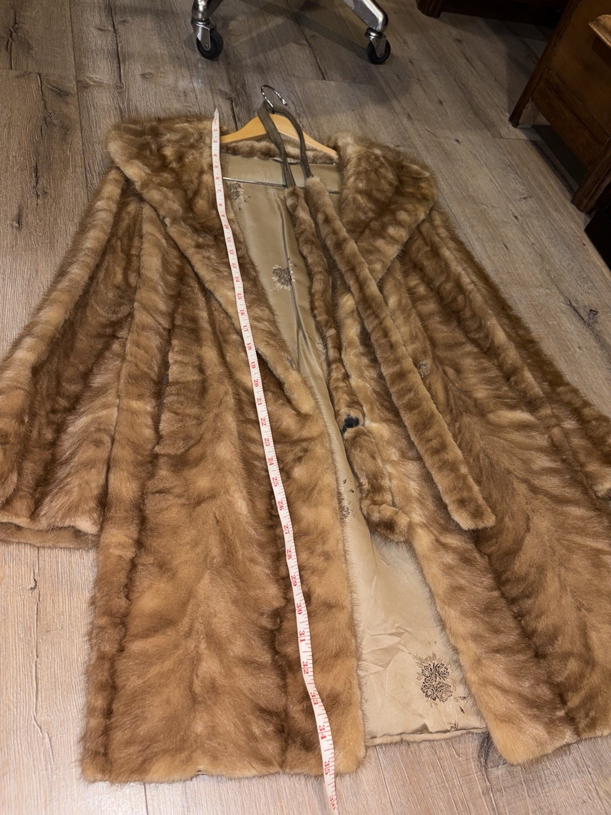Vintage Genuine Mink Fur Stroller Coat Honey Blonde Pastel Wide Collar Med 1950s