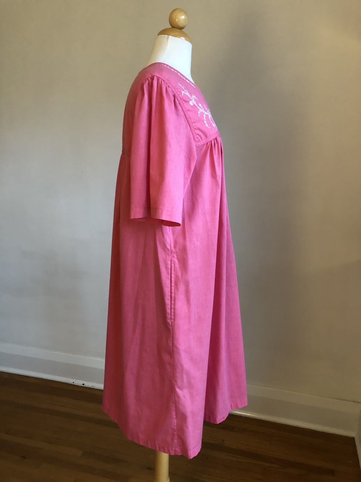 ADORABLE VTG NATIONAL Pink Cotton White Embroidery Housedress Loungewear SZ M